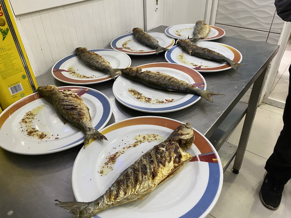 Öz Karadeniz Balık Pişirme Evi-10